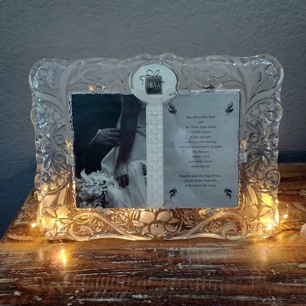 Mikasa 2-5x7 Pics in 1 Wedding Frame